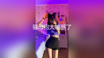 大奶子风骚女友后入爆草奶子都抓红了，射在肚子上精彩刺激