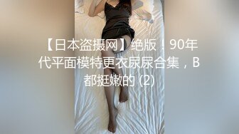 Brooke 不敢相信——这真的发生了——她正在和她最喜欢的篮球运动员约会，而她之前给他发信息时，她从未真正期望会收到回复。现在她正在等待时机的到来，她发给他的性感照片真的很合拍。当她到达他的家时，根本就没有时间去做他想做的一切，甚至更多