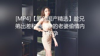 駭客窺視骨感紋身妹被男友激烈抽插,射在肚子上,叫小狗过来吃精液