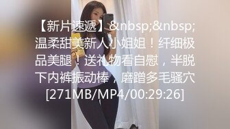 【边走边尿】TW烧婊子 橙子橙子 最新圣诞特辑 VIP福利，强烈推荐