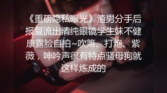 迷人诱惑黑色连衣裙人妖舞动身材玩性感勾引骚妇相互爱抚接吻蹲下吃屌和猛男玩激情3P爱爱